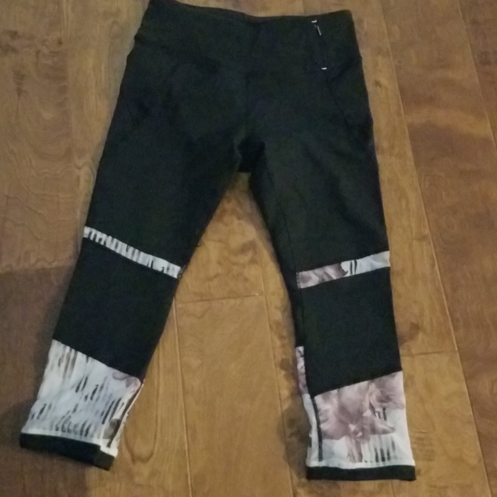 Calia capris size small